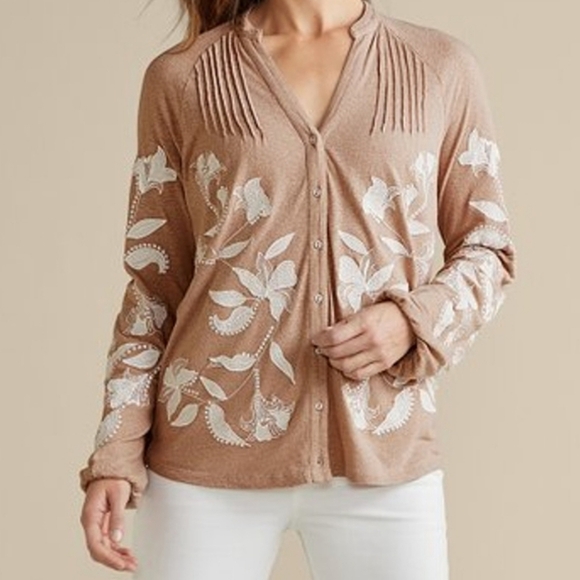 Soft Surroundings Alva Embroidered Knit Top Boho Balloon Sleeve Button Front L - Picture 13 of 13